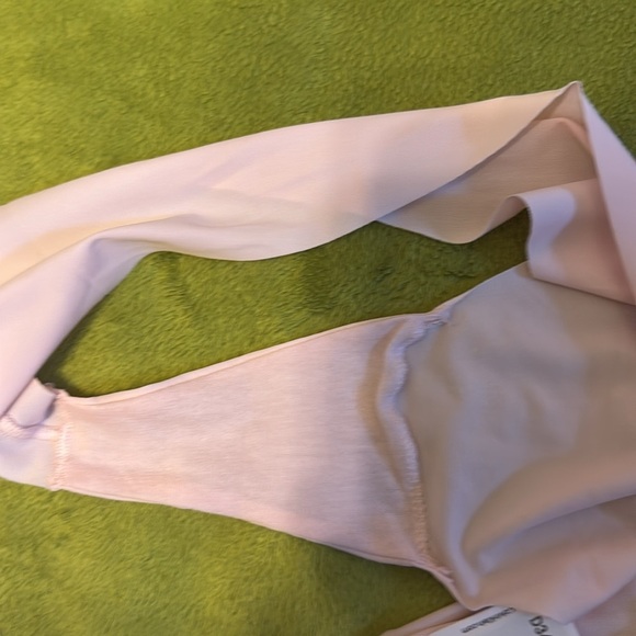 NWT Calvin Klein Invisible Micro Thong Size Large Nymphs Thigh Pink - Picture 5 of 7